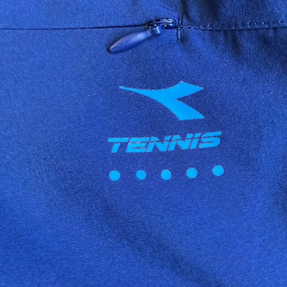 NWT Diadora tennis workout pants, zipper pockets, drawstring, key pouch - Picture 8 of 10